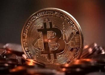 Krakowscy fizycy przyjrzeli się statystykom bitcoina. Zaskakujące wyniki badań