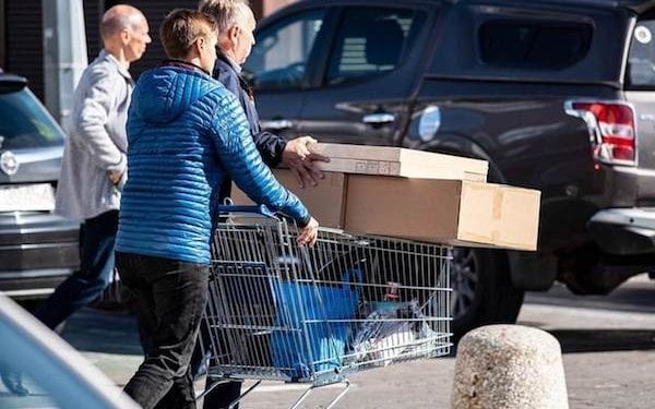 Eksperci: Na rynku zachodzą znaczące zmiany. Sieci DiY powinny zweryfikować swoje strategie