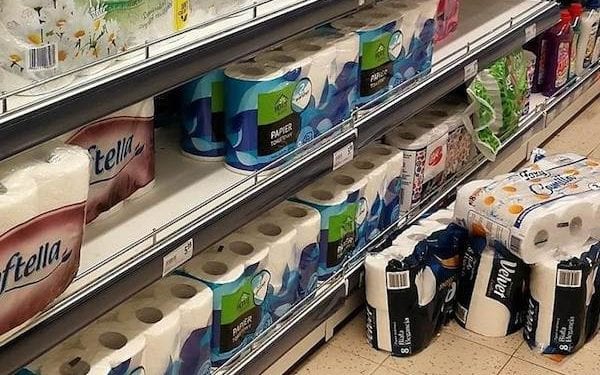 Dyskonty zdecydowanym liderem w promocji papieru toaletowego. Hipermarkety odpuszczają