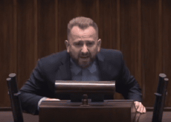 Liroy zaatakował Arłukowicza w Sejmie. Padły mocne słowa [WIDEO]