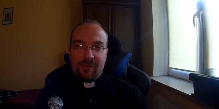 Ksiądz obejrzał „Kler”. Zaskakująca opinia