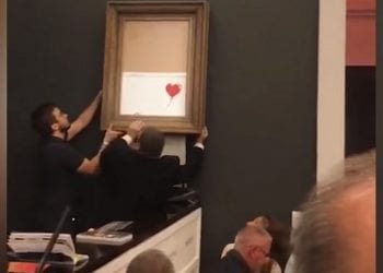 Banksy zadziwił świat. Kupiony za milion obraz dokonał samozniszczenia [WIDEO]