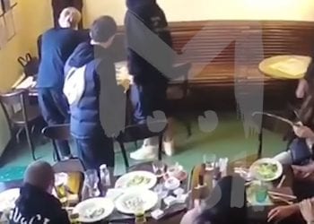 Skandal w Rosji. Piłkarze pobili pracownika ministerstwa! Kazali mu też… wyjeżdżać do Chin [WIDEO]