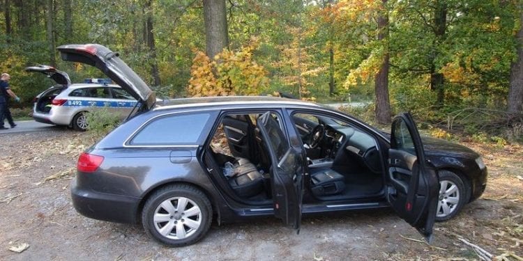 Zielona Góra: Mężczyzna został porwany przez… własnego syna. Odbili go policjanci