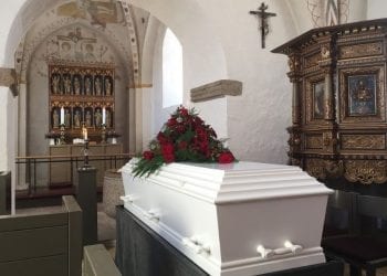 Tak do głosowania w wyborach zachęca… zakład pogrzebowy. Wpis wywołał spore kontrowersje w sieci