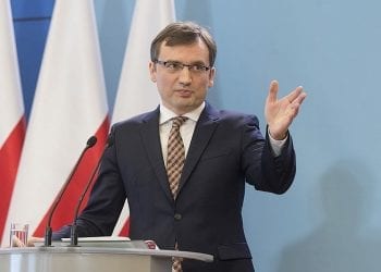 Zbigniew Ziobro dał się sprowokować protestującym. „Będziecie siedzieć” [WIDEO]