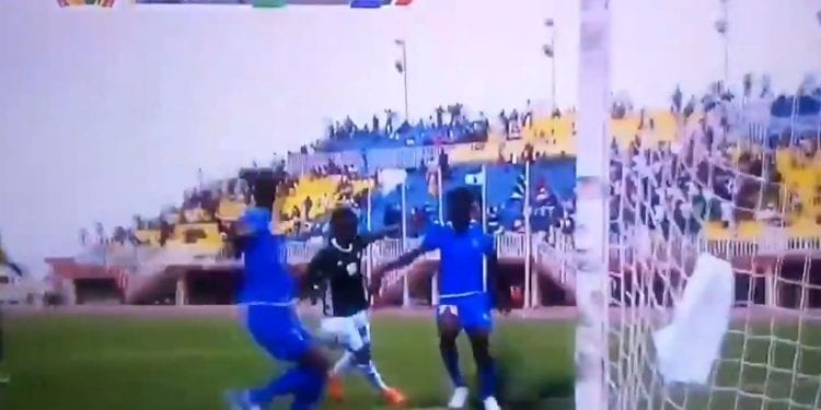 Kuriozalna sytuacja w meczu el. Pucharu Narodów Afryki [WIDEO]