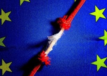 Dziennikarz zapowiedział spalenie flagi UE na wizji