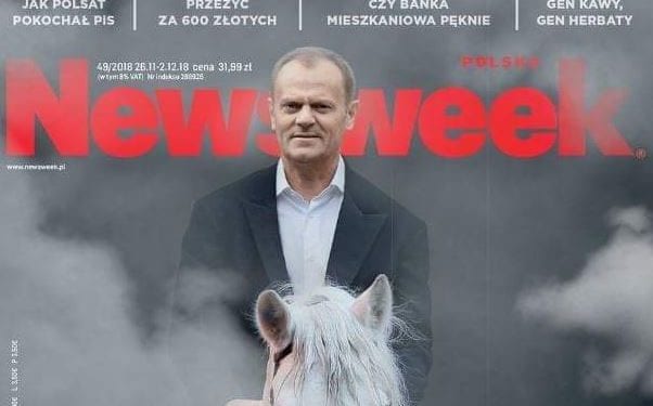 Zaskakująca okładka „Newsweeka”. Posadzili Tuska… na koniu