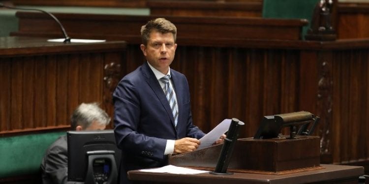 Petru komentuje kryzys na Ukrainie, ale… pomylił morza