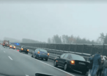 Gigantyczny karambol pod Olsztynem. Zderzyło się 18 pojazdów [WIDEO]