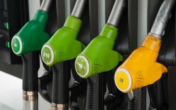 Benzyna jeszcze nigdy nie była o tyle tańsza od diesla. A dysproporcja jeszcze się zwiększy!