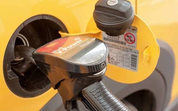 Analiza cen paliw: Tankujemy drożej niż rok temu. Największy skok odnotował autogaz