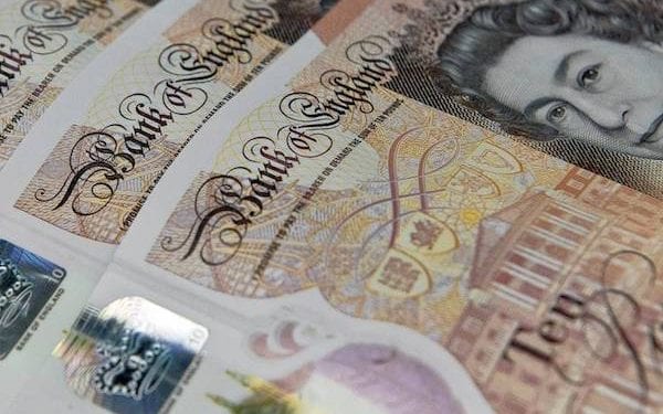 Ekonomiści o twardym Brexicie: Polska gospodarka boleśnie to odczuje. Najbardziej zagrożone są sektory produkcji i usług