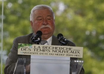 Koszulka „konfident” na rondzie im. Lecha Wałęsy [FOTO]