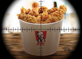 Darmowy kubełek w KFC. Trzeba podać hasło [WIDEO]