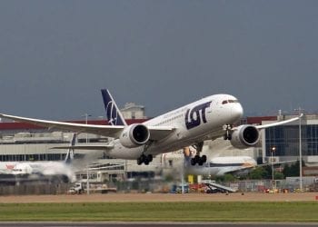 Zbiórka wśród pasażerów na naprawę samolotu LOT