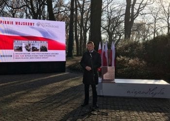 Szef MON apeluje ws. 11 listopada do opozycji: Zrezygnujcie z totalności na ten dzień