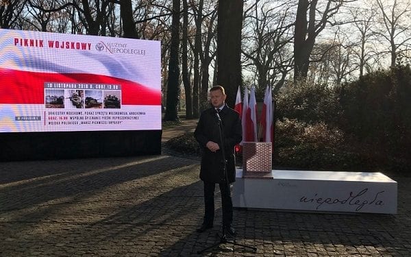 Szef MON apeluje ws. 11 listopada do opozycji: Zrezygnujcie z totalności na ten dzień