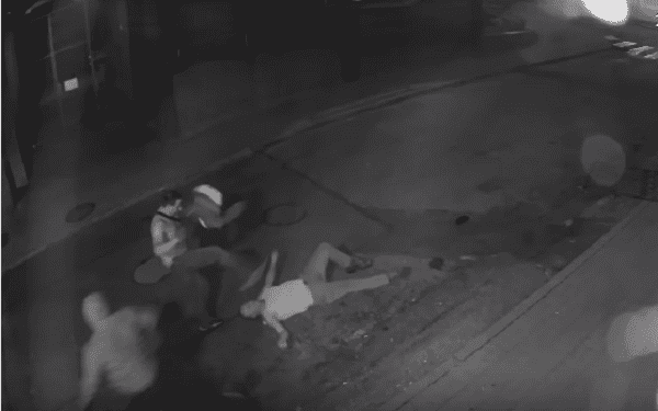 Złapał złodziei na gorącym uczynku, został brutalnie pobity