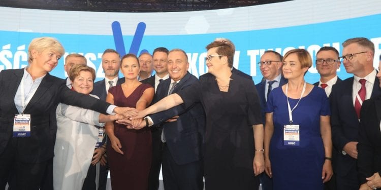 Komentarze opozycji po II turze wyborów. „Wyborczy hat-trick”