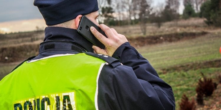 Lubuskie: Wyszła na grzyby i ślad po niej zaginął. Policja szuka 80-letniej kobiety [FOTO]