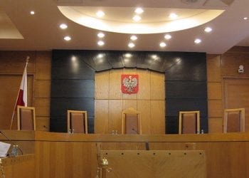 Pracownicy sądu otrzymają 1000 zł nagrody i 200 zł podwyżki. Jest porozumienie z Ministerstwem Sprawiedliwości