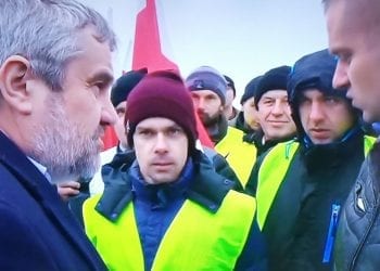 Rolnicy zablokowali autostradę A2. Na miejsce przybył minister