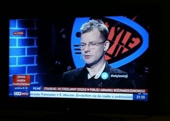 „Jaok” z pyta.pl prowadzącym „W tyle wizji” na antenie TVP Info