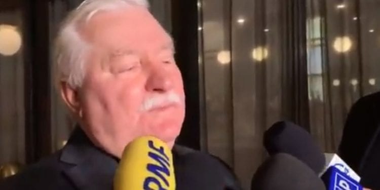 Lech Wałęsa przed pogrzebem Busha. Jest nagranie