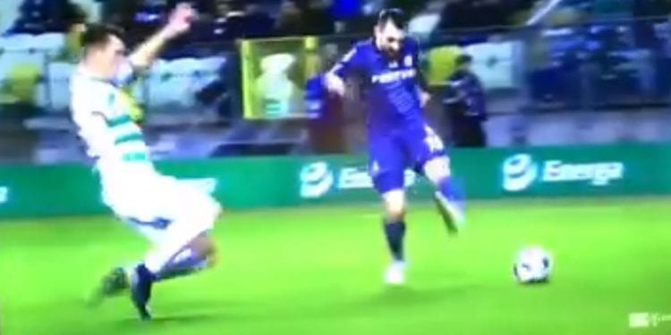 Fatalny kiks Michała Kucharczyka w meczu Lechia-Legia [WIDEO]