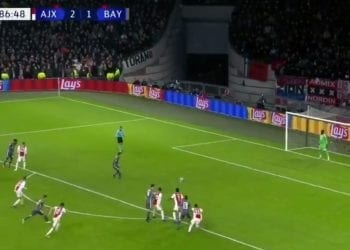 Szalony mecz w Amsterdamie! Dwa gole Lewandowskiego [WIDEO]