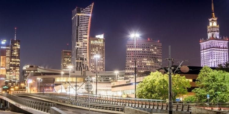 Dramat w Warszawie. Polak ugodzony nożem przez obcokrajowca