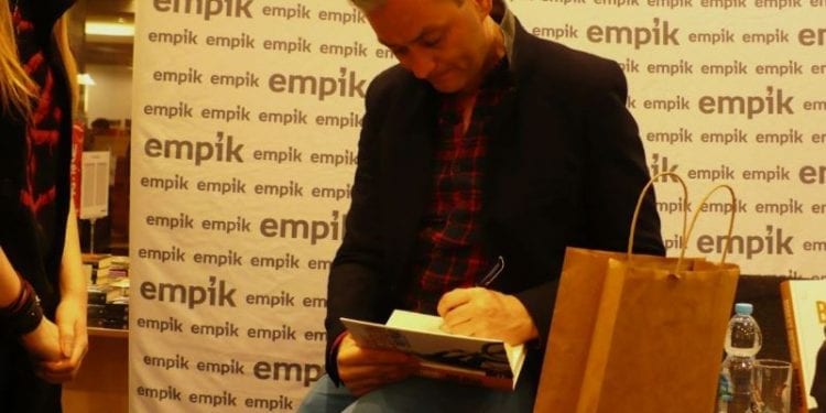 Ujawniono nazwę partii Roberta Biedronia