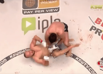 Walka wieczoru nie zawiodła. Tomasz Narkun znów zwycięża nad Mamedem Chalidowem! [WIDEO]