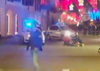 Strzelanina na Jarmarku Bożonarodzeniowym w Strasbourgu. Co najmniej 1 osoba nie żyje, są nagrania [WIDEO]
