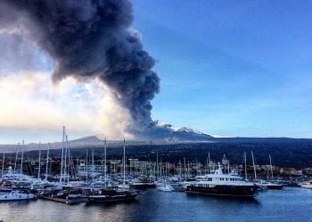 Etna się budzi! Ponad 130 wstrząsów w ciągu doby