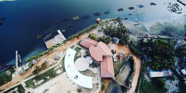 Dramat na wycieczce! Zgwałcone uczennice i nauczycielka