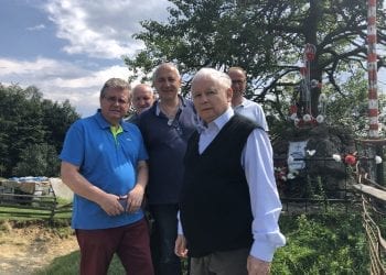 Brudziński wspomina wakacje. Nowe zdjęcia z Kaczyńskim