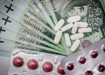 „Gazeta Wyborcza” pisze o aferze z listą leków. Resort odpowiada: „nieprawdziwe informacje”