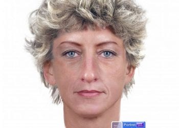 Policjanci szukają fałszywej „wnuczki”. Wyłudziła od seniorki 40 tys. złotych [FOTO]