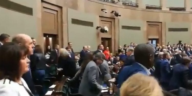 Ślubowanie Rzecznika Praw Dziecka. Część posłów wyszła z sali