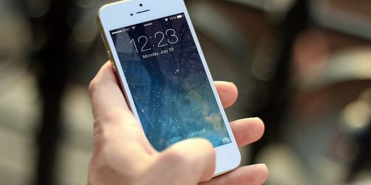 Telefoniczni oszuści znów atakują. Na te numery powinniśmy uważać