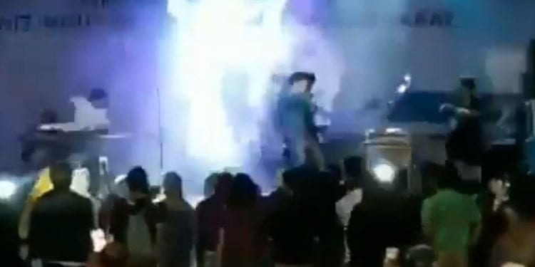 Szokujące nagranie. Tsunami zaskoczyło ludzi podczas koncertu