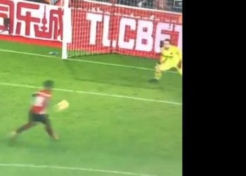 Fenomenalny występ Łukasza Fabiańskiego [WIDEO]