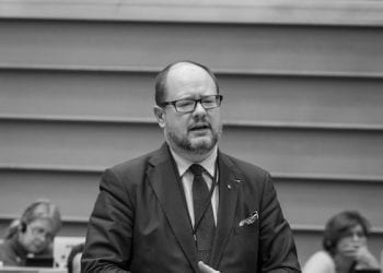 Parlament Europejski uczcił Pawła Adamowicza. „Nigdy nasz przeciwnik nie może stać się naszym wrogiem”