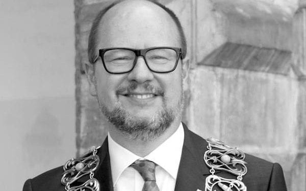 Robert Biedroń w poruszający sposób żegna Pawła Adamowicza. „Zapamiętamy Cię jako dobrego człowieka”