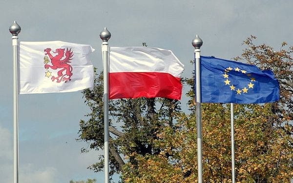 Ile Polska przekazała a ile uzyskała od Unii Europejskiej? Te dane wielu zaskoczą!