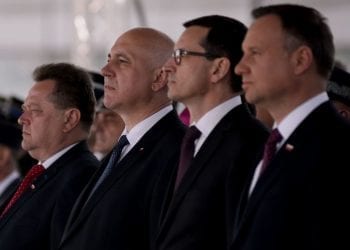 Wiadomo dlaczego Andrzej Duda i Morawiecki siedzieli na odległych miejscach podczas pogrzebu Adamowicza