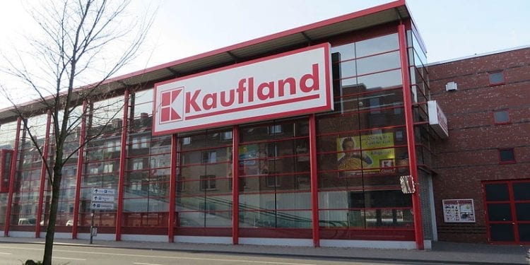 Kaufland ostrzega przed oszustami. Oferują darmowe karty podarunkowe